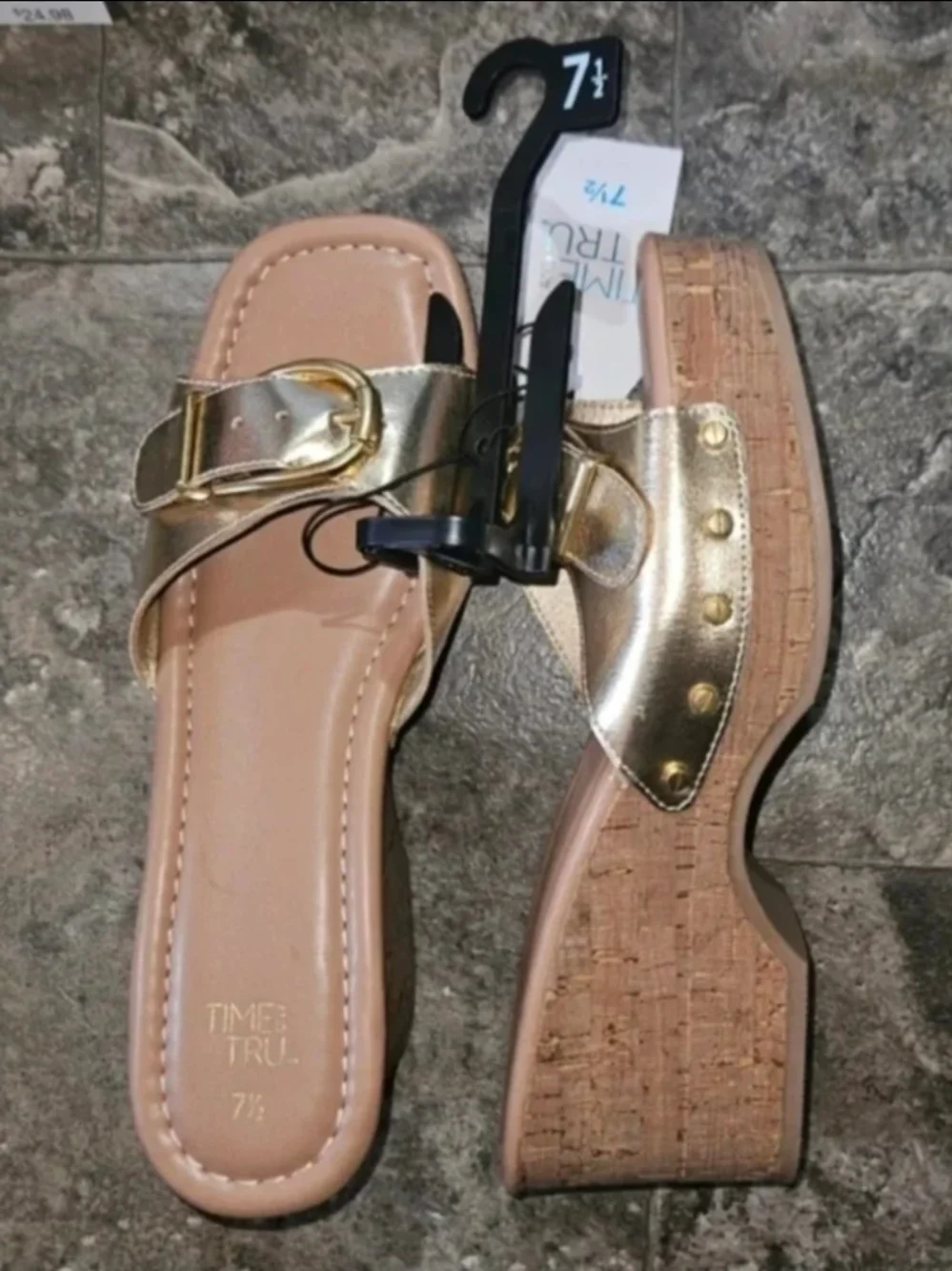Time and Tru Women's Buckle Cork Platform Sandals In Metallic Gold NWT Size 7.5